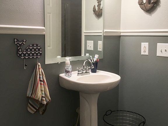 2nd image of 1 Amelia Cir