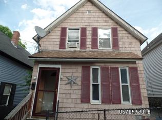 42 Main St, Lowell, MA 01852
