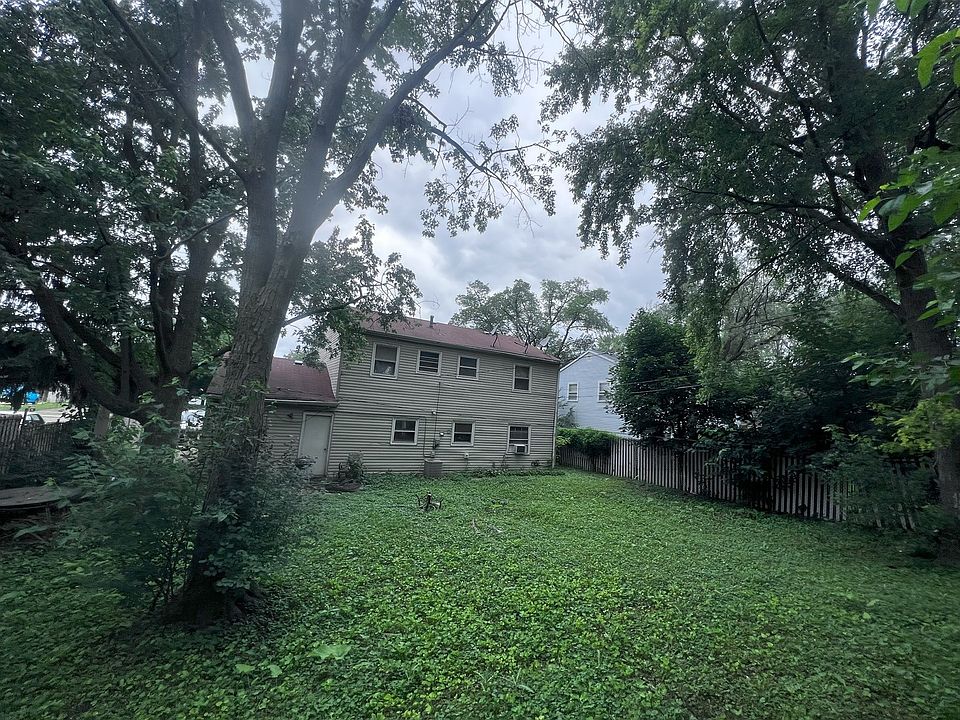 2nd image of 172 N Pinecrest Rd