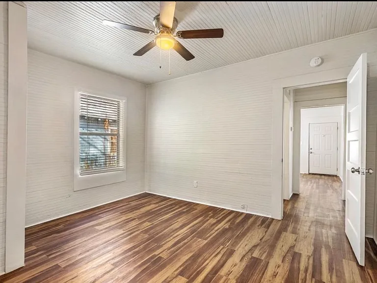 1618 Branch St #A — Photo 15