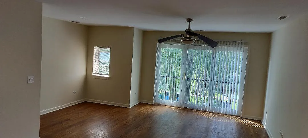 3 bed, 1200 sqft, $1,800 — Photo 3