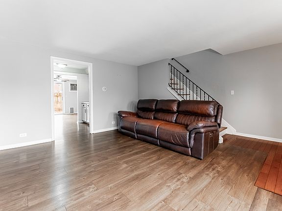3rd image of 2015 Berkshire Cir Unit E