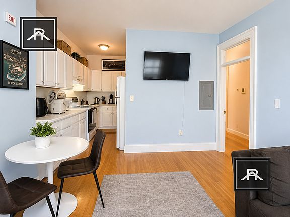 2nd image of 1514 Commonwealth Ave #2