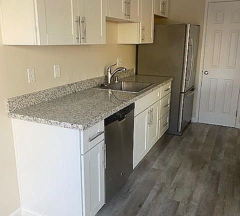 4th image of 21241 Gardena Dr