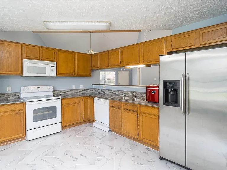 2902 Laurelridge Dr — Photo 12