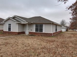 5747 W Fountain St, Fayetteville, AR 72704