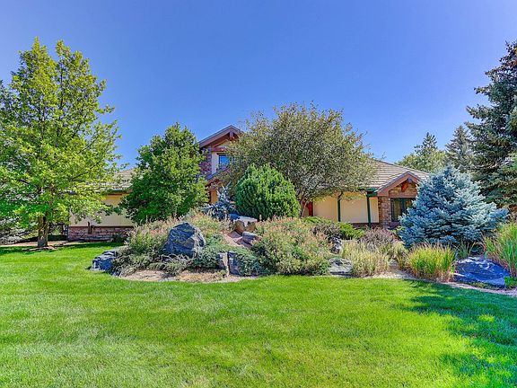 3rd image of 8652 Portico Ln