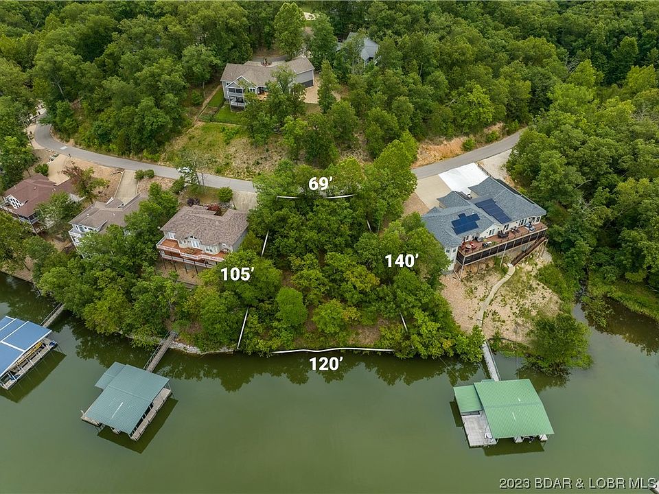 1st image of 6 Wedge Wood Dr