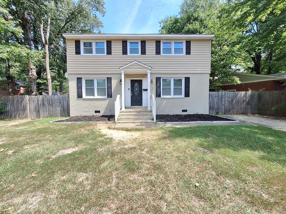 1st image of 4 Fern Dr