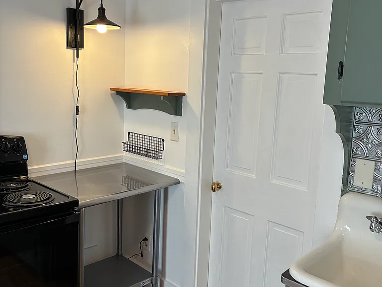 170 Pine St #5 — Photo 12