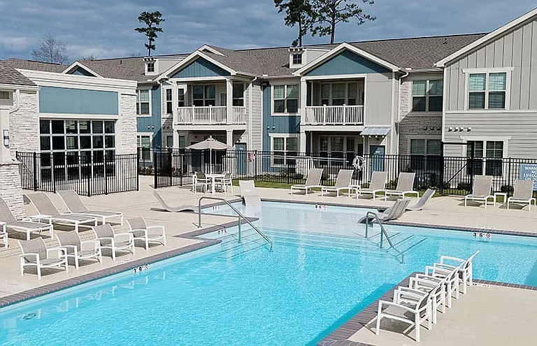 Retreat at River Chase Apartments — Photo 1