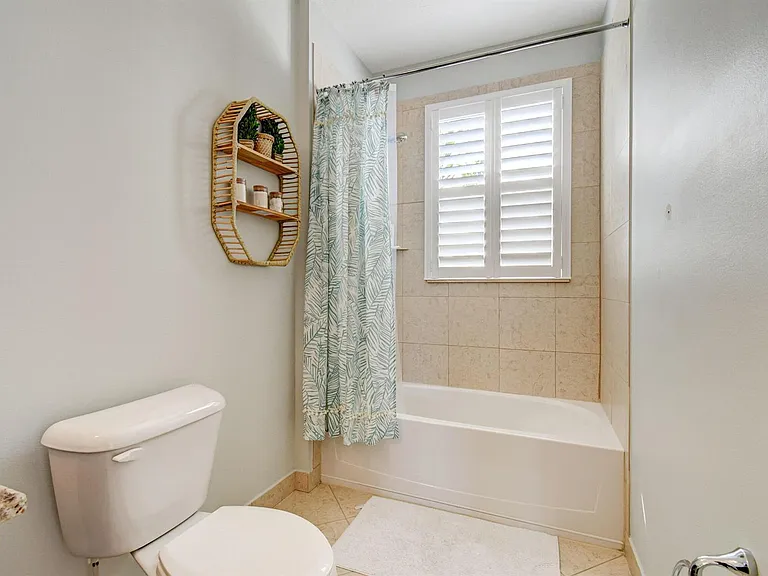 4930 NW 15th Ave — Photo 30