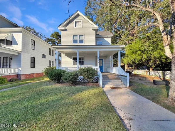 1014 W Colonial Avenue, Elizabeth City, NC 27909