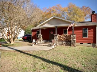 109 S Laurel St, Walhalla, SC 29691