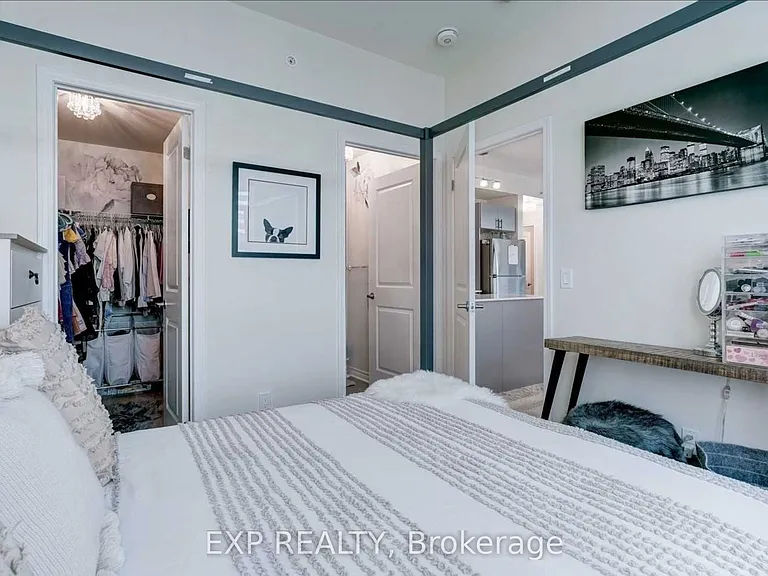 2522 Keele St #419 — Photo 25