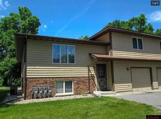 1759 Colette Dr #2, Mankato, MN 56003