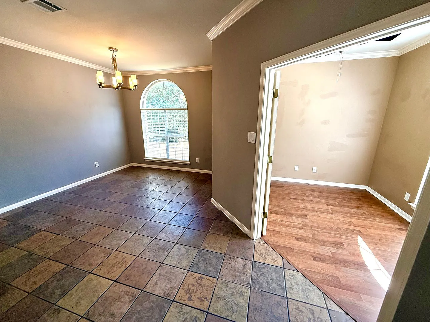 *Move In Special* 3br/2ba In Gated Promontory Pointe | Stainless Appliances | 2-Car Garage! — Photo 4
