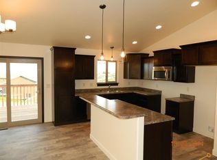 19 Eli Dr, Rapid City, SD 57701
