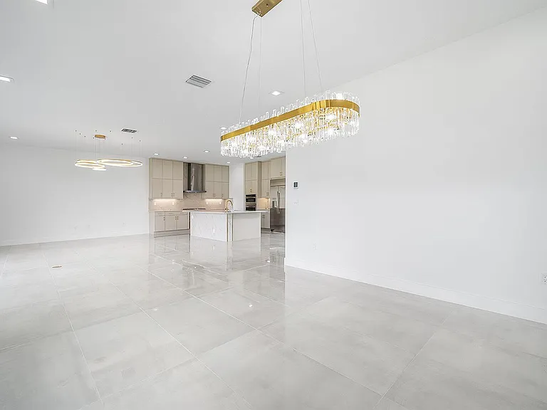 8561 Crystal Downs Ave — Photo 19
