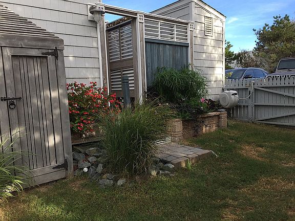5th image of 3 Seastrand Ct Unit 30