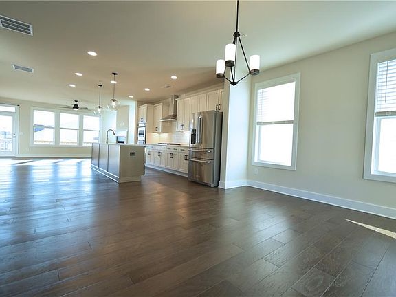4th image of 1208 Waterfall Ct
