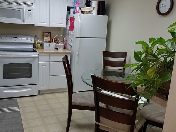 3rd image of 2424 Mustang Dr