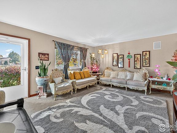 3rd image of 351 S Peoria Cir