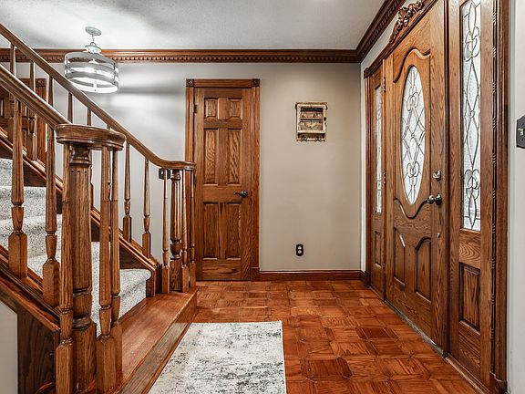5th image of 1204 E State Road 44
