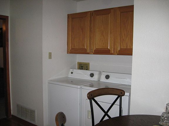 4th image of 104 Chanticleer Pl