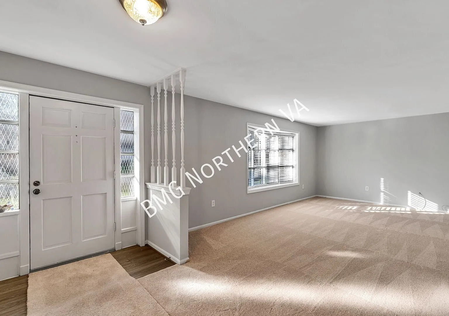 Beautiful 4 Bed 2.5 Bath Single Family In Much Sought After Kings Park West — Photo 3
