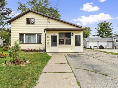 421 North Main Street, Fall River, WI, 53932