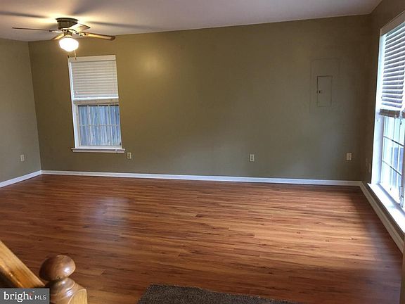 3rd image of 91 Maryland Ave