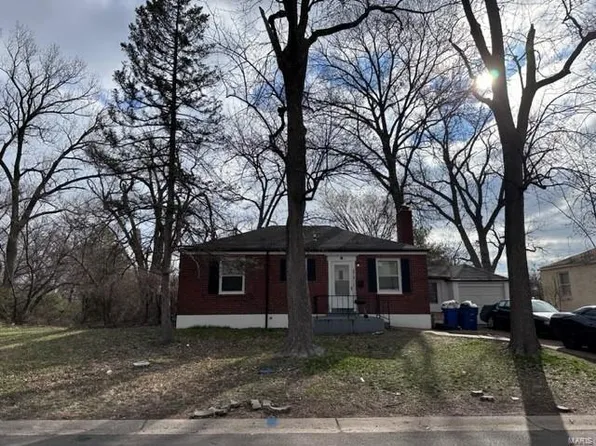 6218 Tyndall Dr, Saint Louis, MO 63134