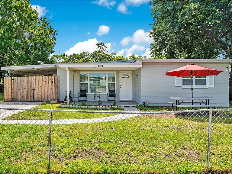 1301 Lawne Blvd — Photo 1