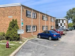 910 W Euclid Ave APT 107, Arlington Heights, IL 60005
