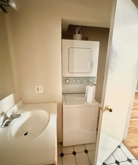 1459 N Milwaukee Ave — Photo 6