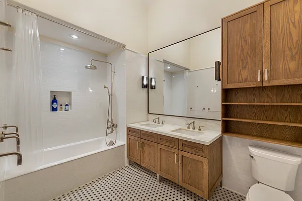 Sold by Compass | media 22