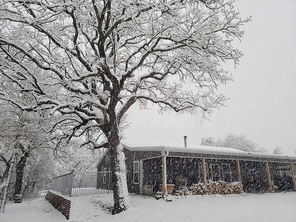 1st image of 7708 Star Hollow Rd
