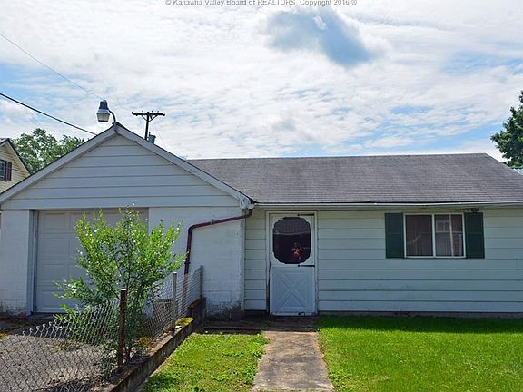 3rd image of 8006 Maryland Ave