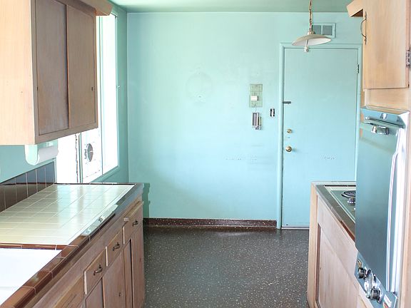2nd image of 2504 Farrington Way