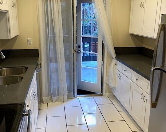 5th image of 4923 Maytime Ln