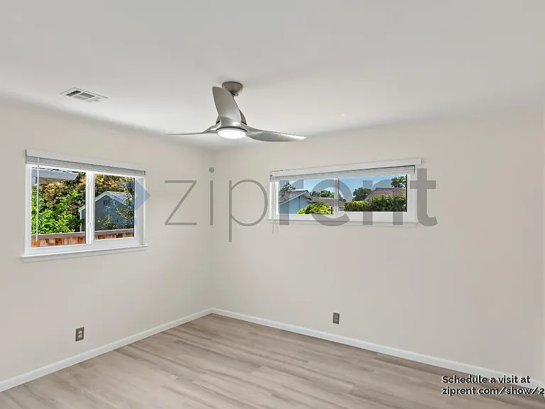 307 Barker St — Photo 13