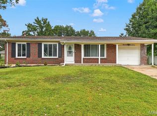 1319 Coppergate Ln, Saint Louis, MO 63138