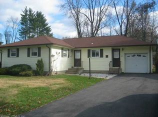 24 Alderwood Dr, West Hartford, CT 06117