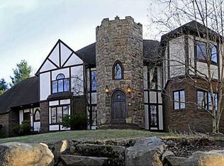 5 Osprey Dr, East Greenwich, RI 02818