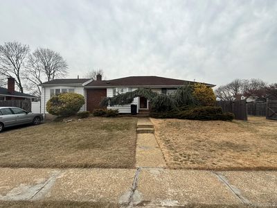 346 Holmes Street, Levittown, NY, 11756
