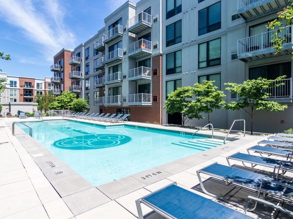 119-121 Towne St #615