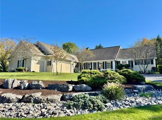 8066 Irish Mist Ln, Manlius, NY