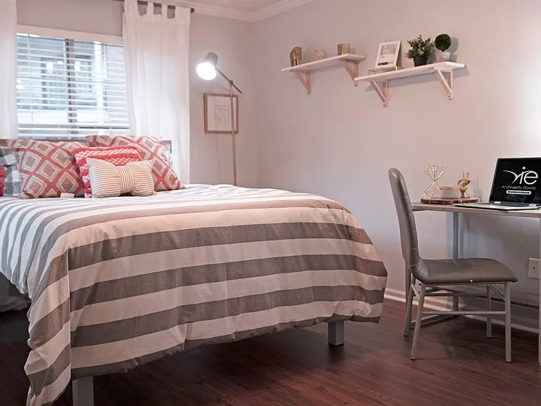 Fully Furnished Bedrooms | Condo Model Unit | Vie at University Downs