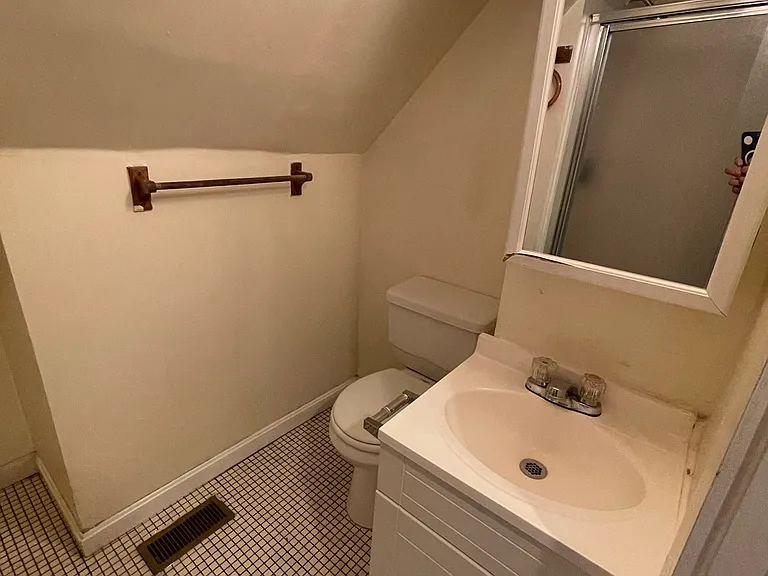 16-18 Brackett St #2 — Photo 18